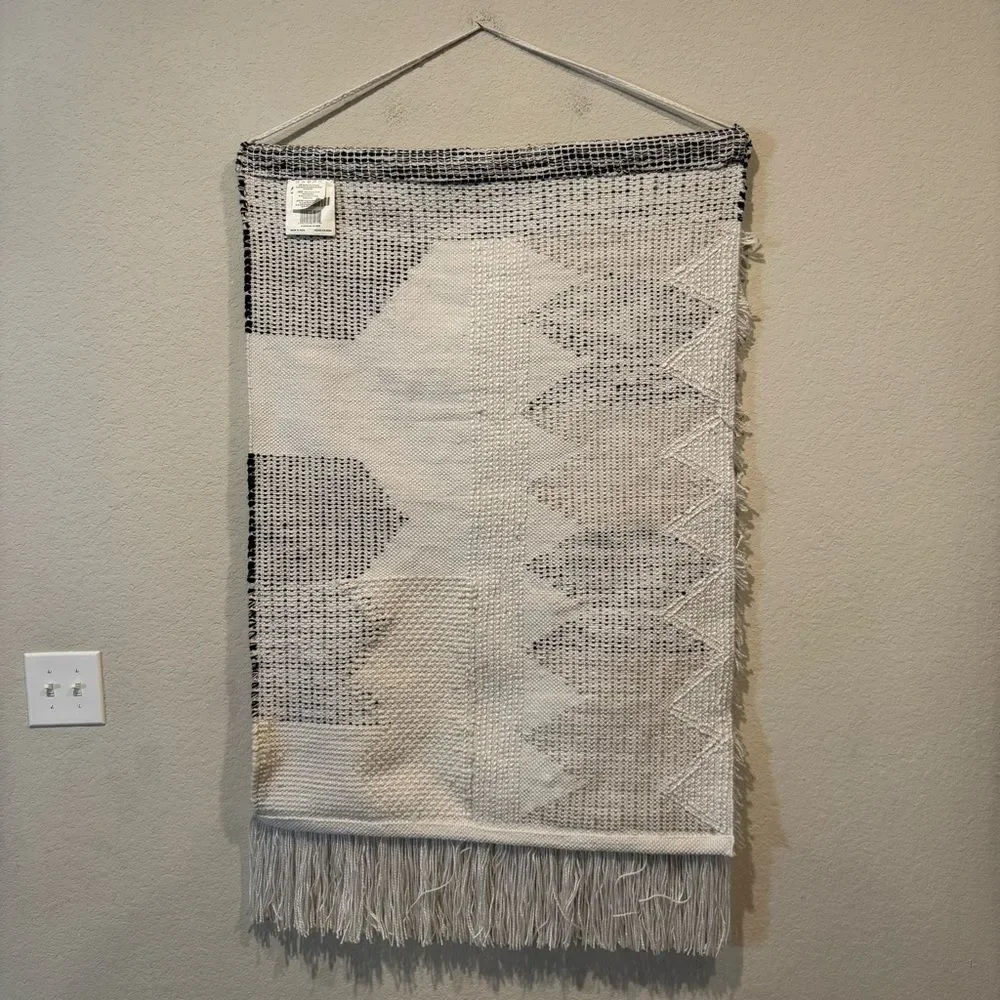 Ashley Furniture Taylen Black/Natural Modern Geometric Wall Hanging Decor